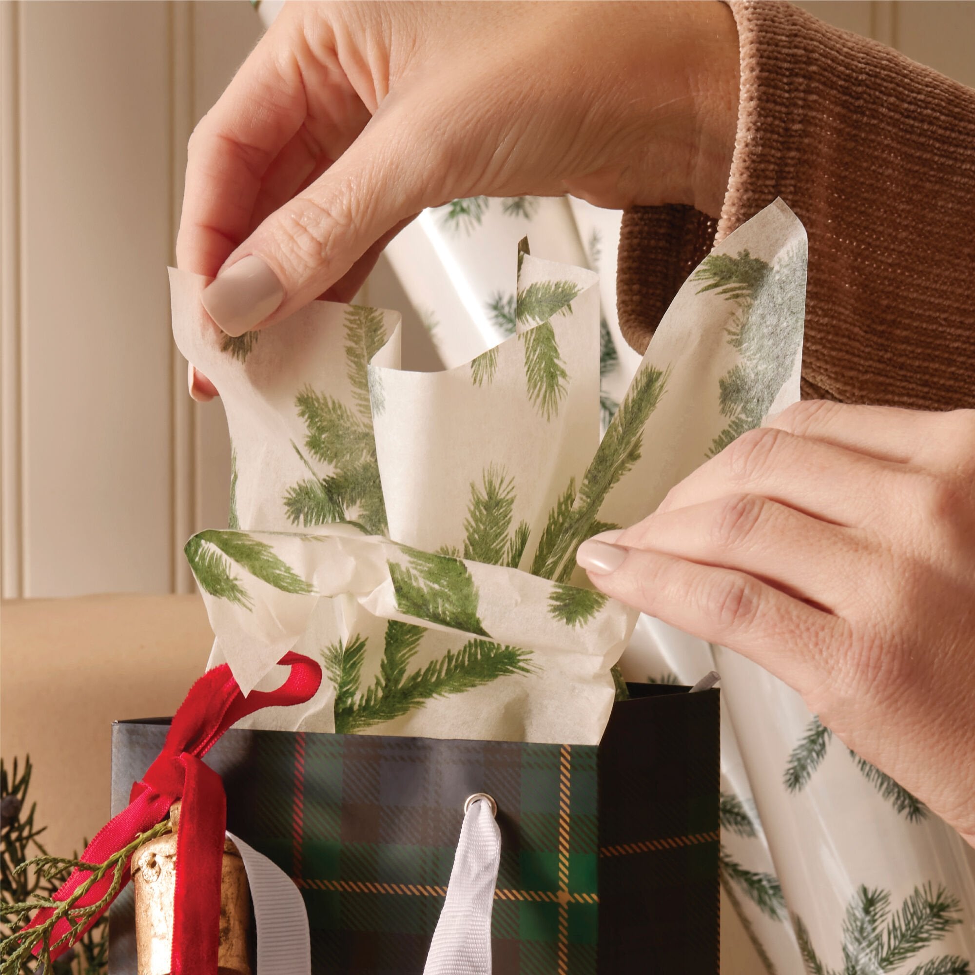 Alternative view of Frasier Fir Fragranced Tissue Paper