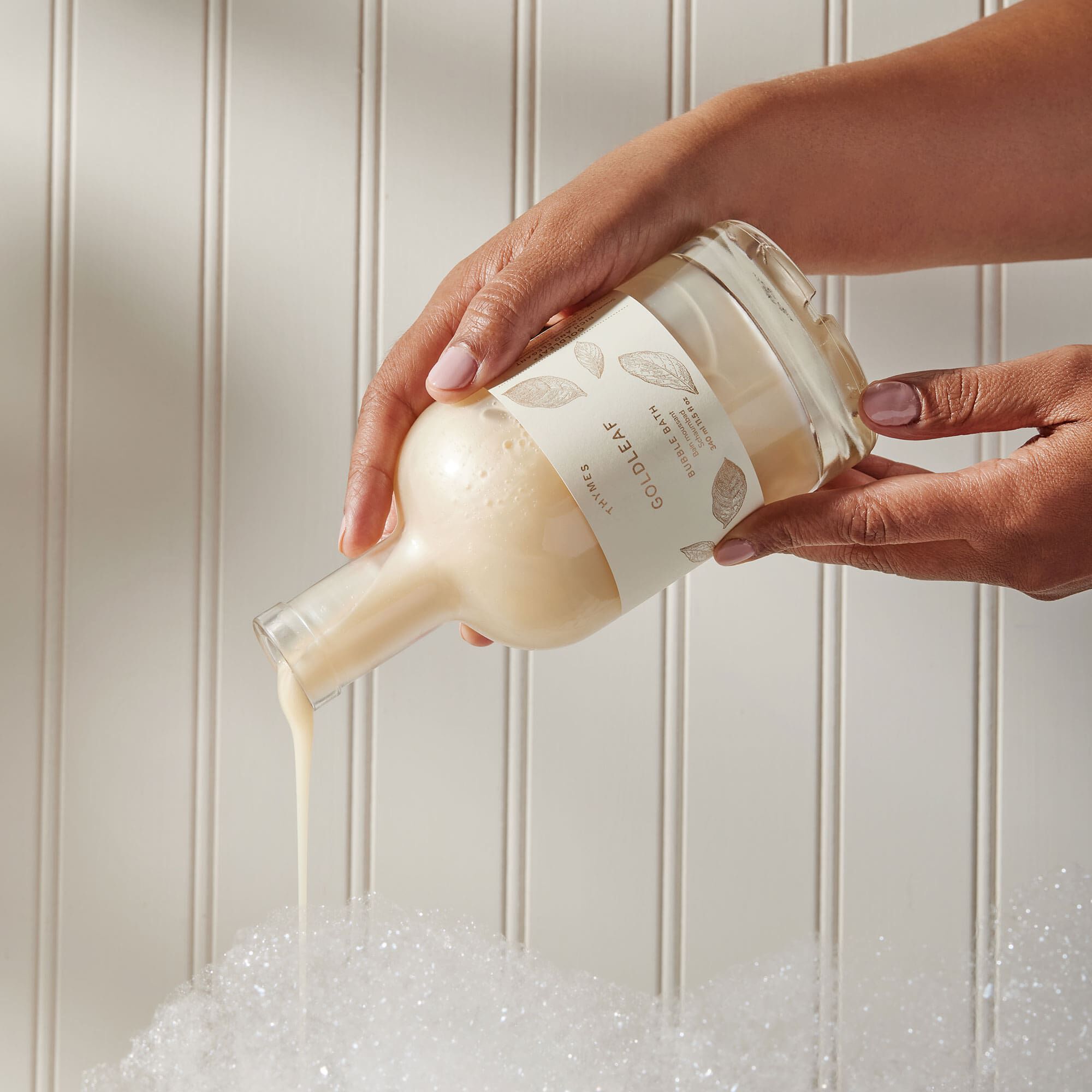 Alternative view of Goldleaf Bubble Bath
