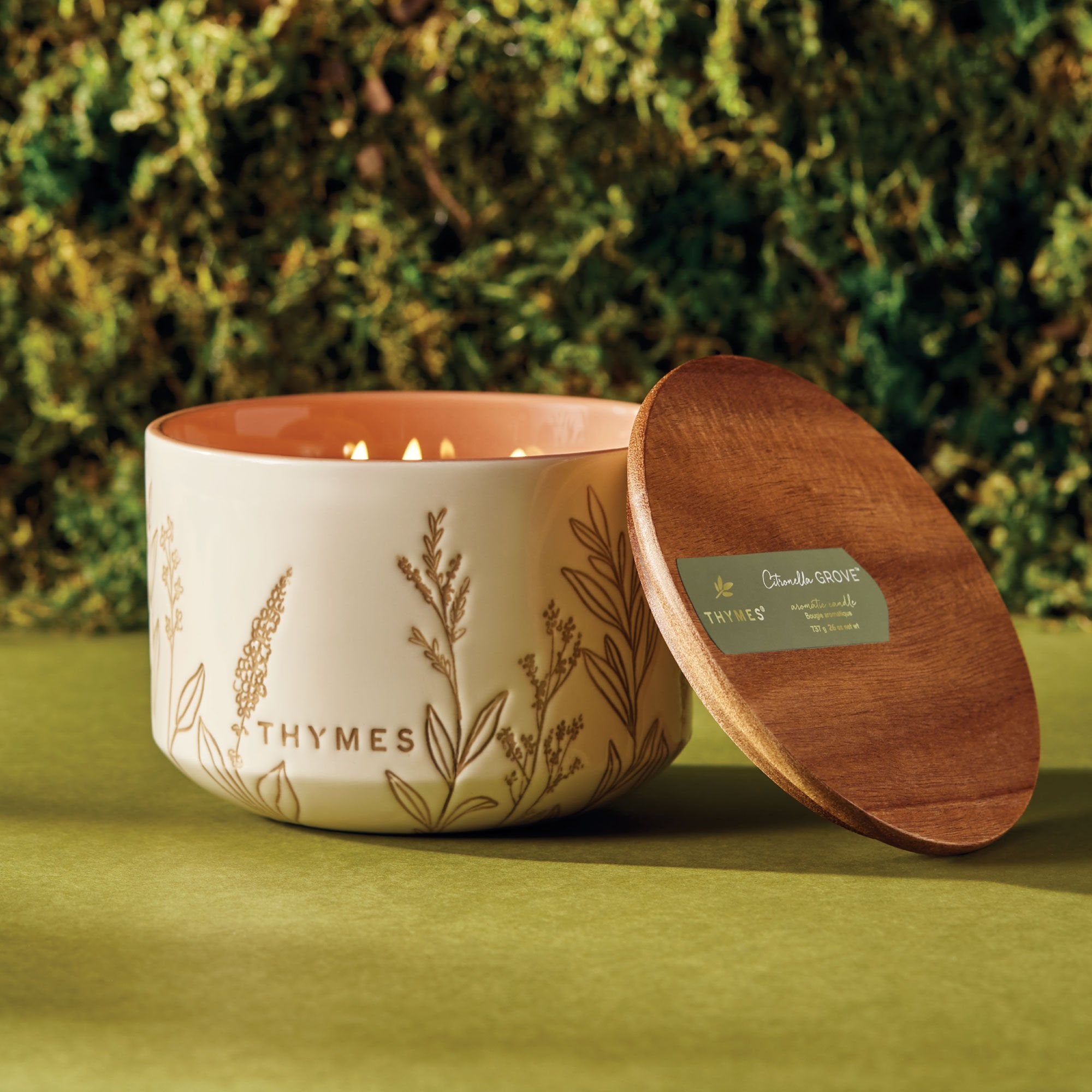 Alternative view of Outdoor Oasis Citronella Grove Large Candle