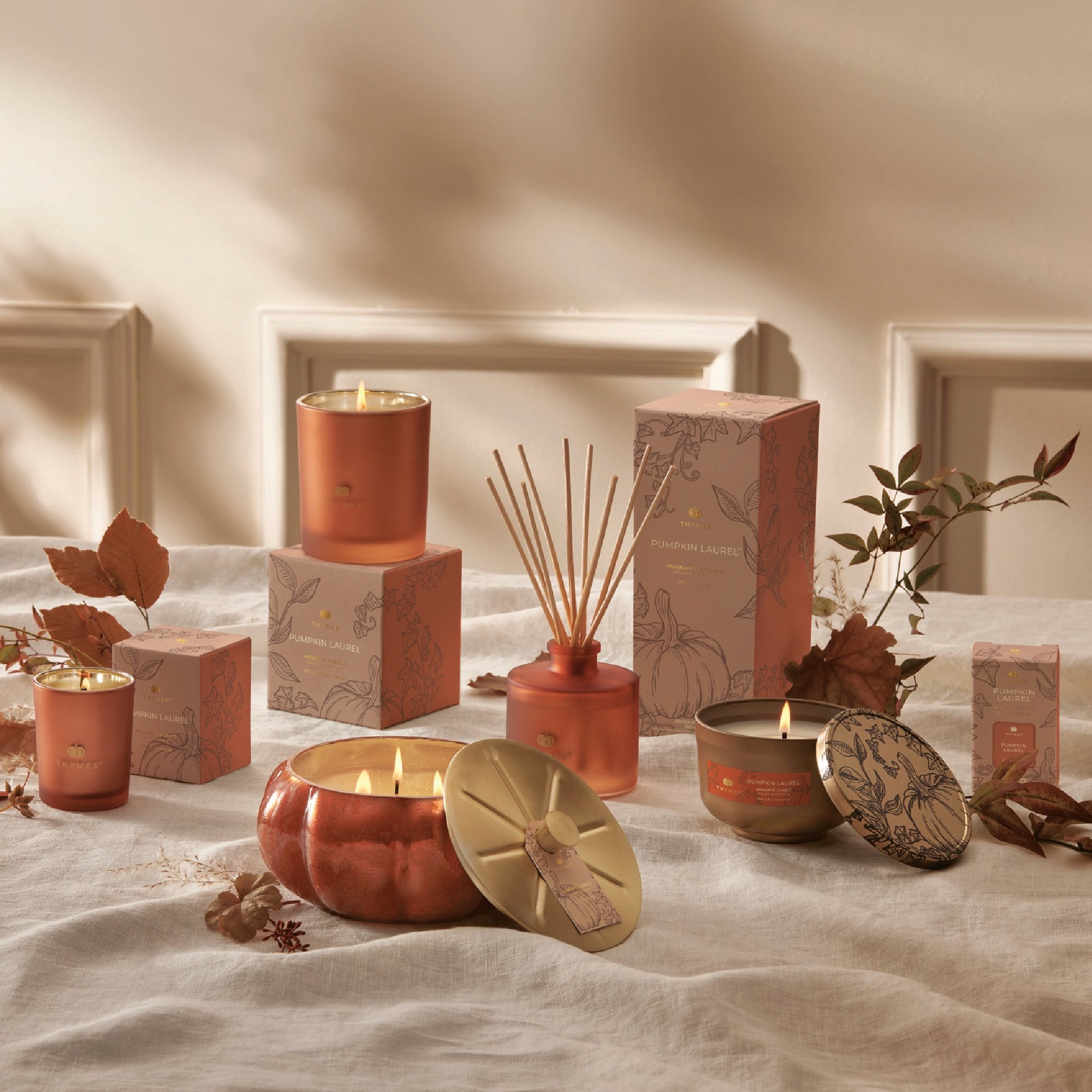 Pumpkin Laurel Poured Candle Tin with Gold Lid - Image 4